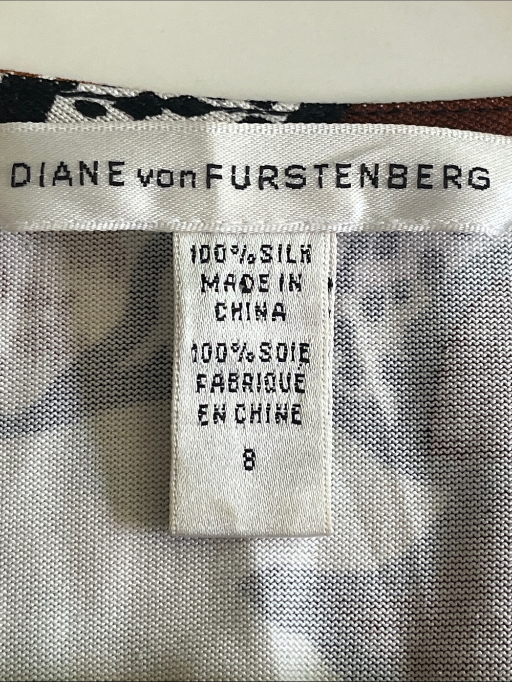 Diane Von Furstenberg Silk Dress. DVF Tyler Silk Wrap Dress. - Picture 8 of 9
